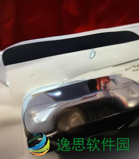 蜜桃色YSL4725唇膏的魅力与时尚搭配技巧分享